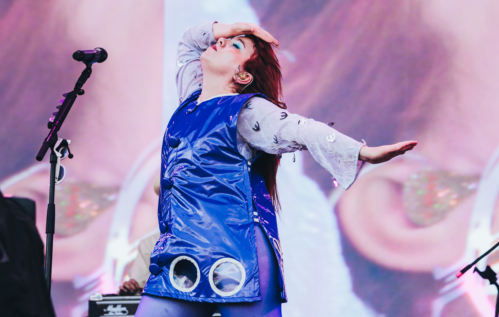 Watch CMAT return to hometown local pub for surprise intimate performance